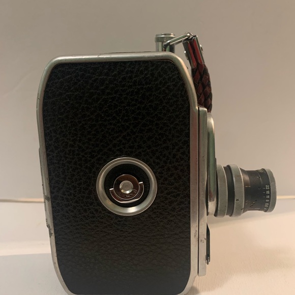 Vintage 1950's Paillard Bolex Movie Camera w Yvar 1:1.9 F 13mm lens - Picture 5 of 7